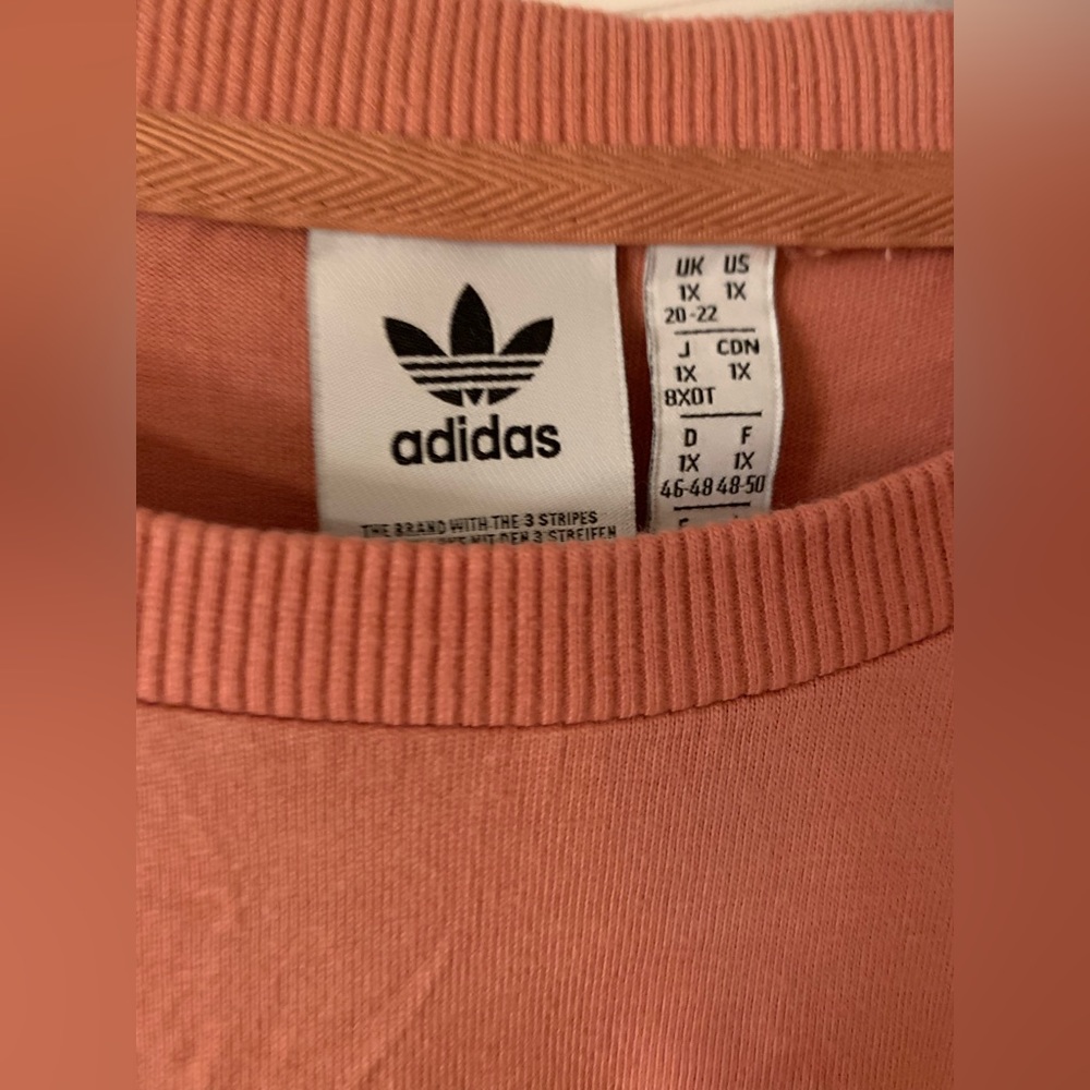 Adidas Top - Picture 2 of 4